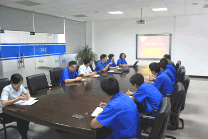 1444188314233696.gif 創(chuàng)客01.gif